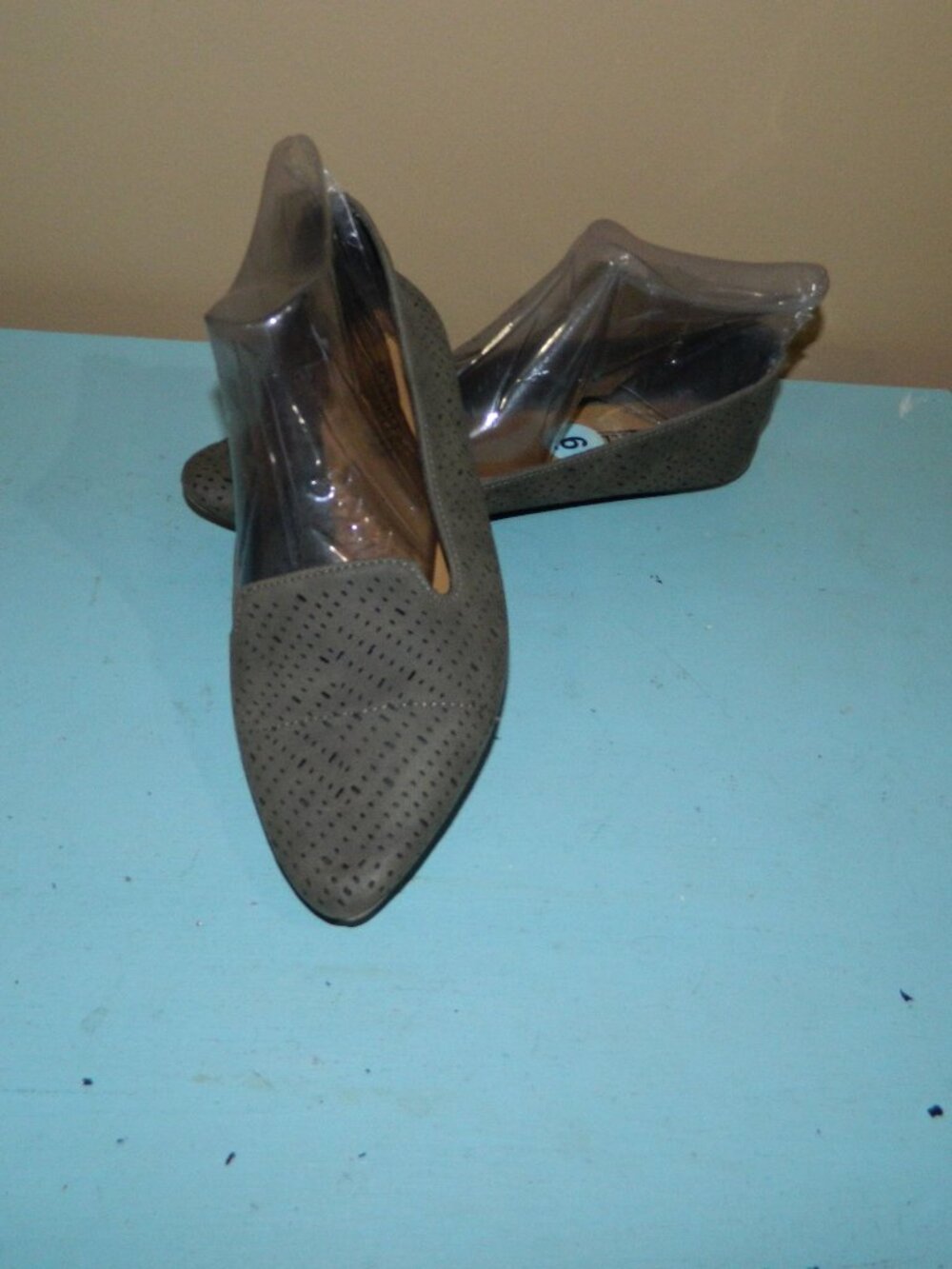 Seychelles Antro Laser Cut Out Petunia Flats Shoes Sz 6